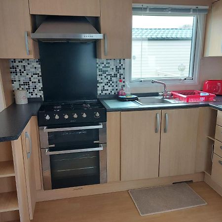 6 Berth Pet Friendly Caravan On Sandy Glade Berrow Εξωτερικό φωτογραφία