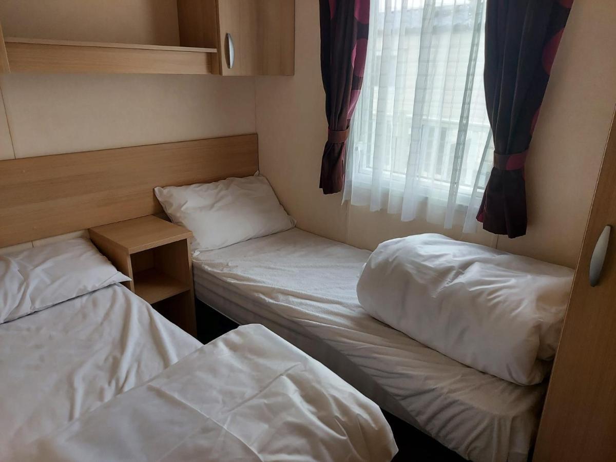 6 Berth Pet Friendly Caravan On Sandy Glade Berrow Εξωτερικό φωτογραφία
